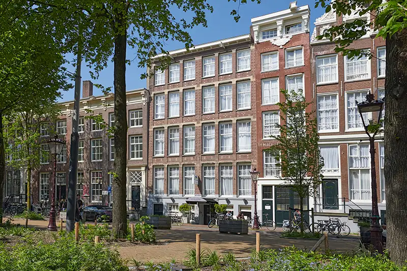Nova Hotel - Nieuwezijds Voorburgwal in Amsterdam