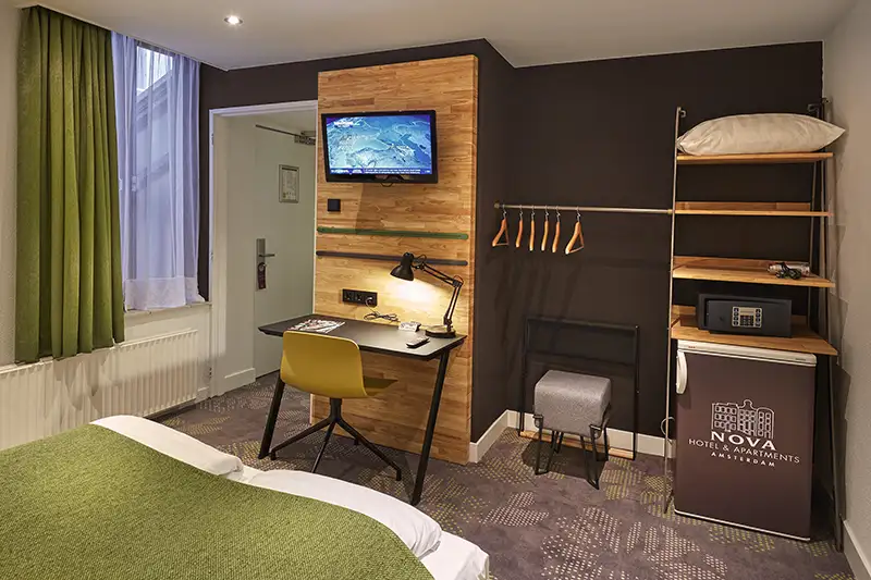 3-star hotel room in the heart of Amsterdam